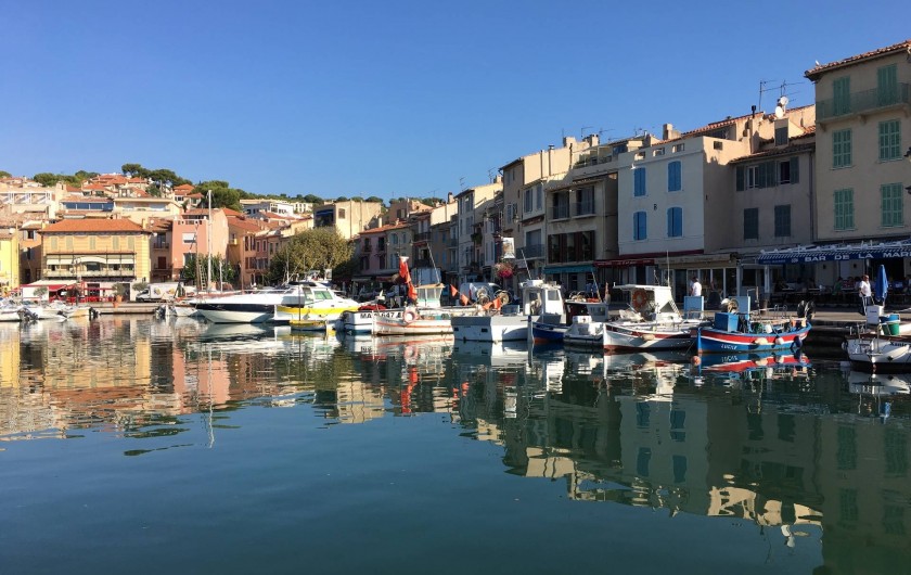 Location de vacances - Appartement à Cassis - Le petit port de CASSIS