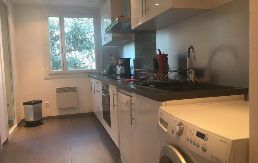 Location de vacances - Appartement à Cassis - La cuisine toute équipée indépendante