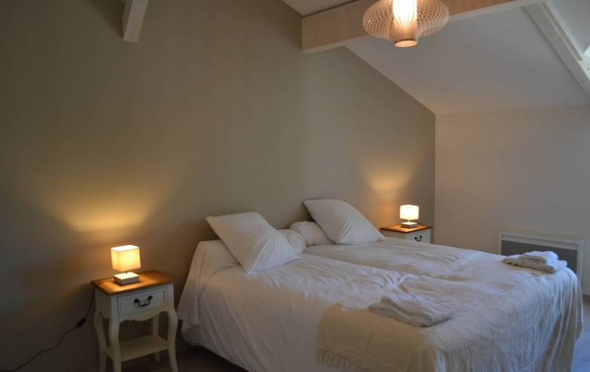 Location de vacances - Gîte à Lougratte - Chambre avec sa salle d'eau 2 lits ou 1 lit