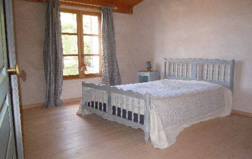 Location de vacances - Villa à Uzès - Chambre grise 15m2 lit 140x190