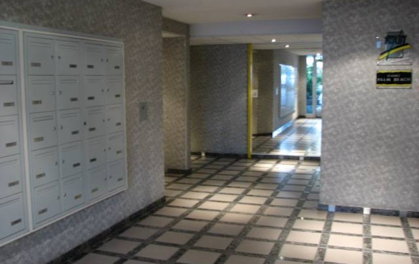 Location de vacances - Appartement à La Grande-Motte - Hall de la résidence