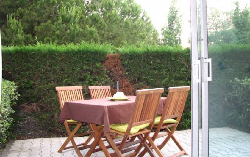 Location de vacances - Appartement à La Grande-Motte - Jardinet