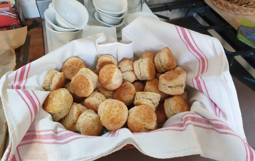 Location de vacances - Chambre d'hôtes à Tautavel - Petit déjeuner "maison"