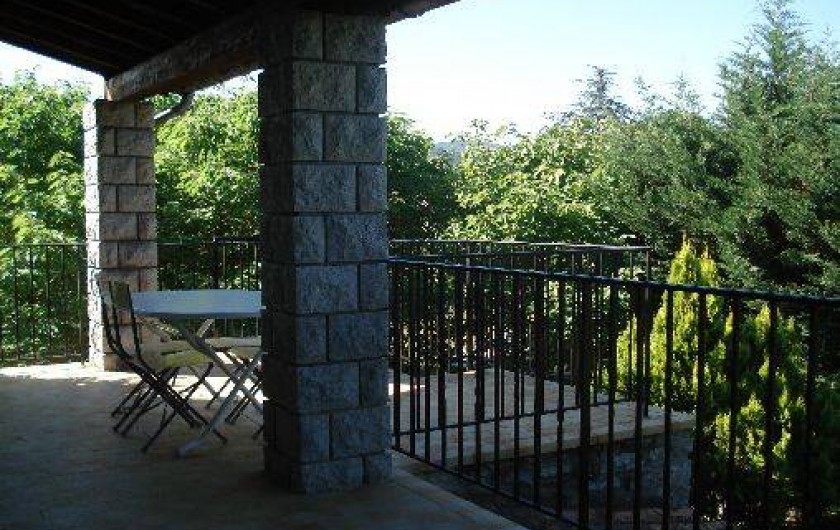 Location de vacances - Appartement à Saint-Alban-Auriolles - Terrasse du 1er étage