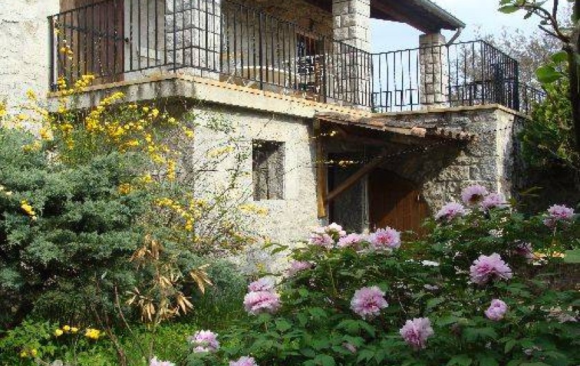 Location de vacances - Appartement à Saint-Alban-Auriolles - Jardin du Rez-de-Chaussée