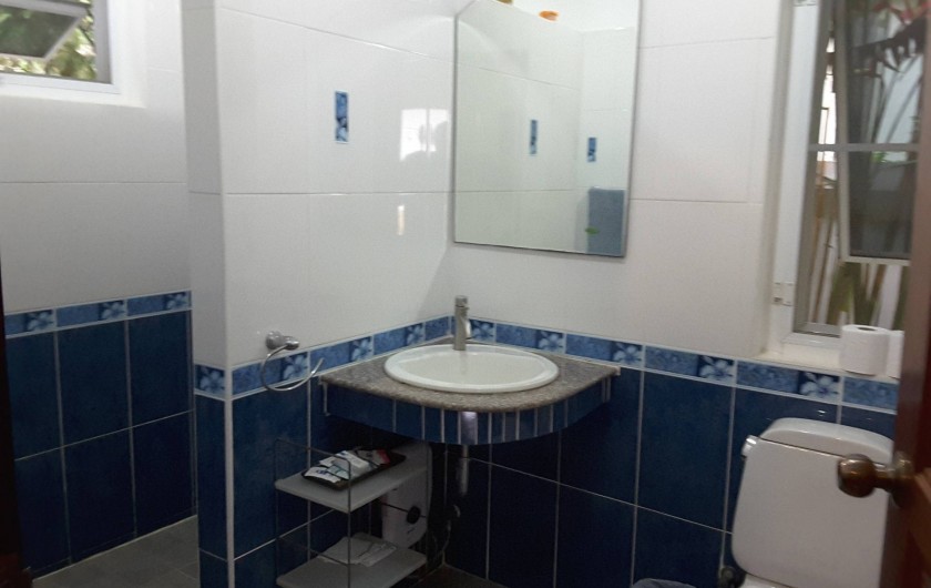 Location de vacances - Maison - Villa à Phe - Her private Bathroom