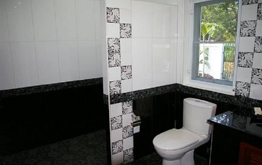 Location de vacances - Maison - Villa à Phe - Her private Bathroom
