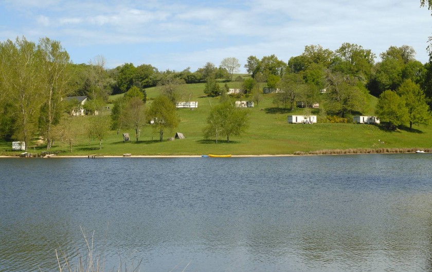 Location de vacances - Bungalow - Mobilhome à Villefranche-de-Rouergue - vue d'ensemble du camping