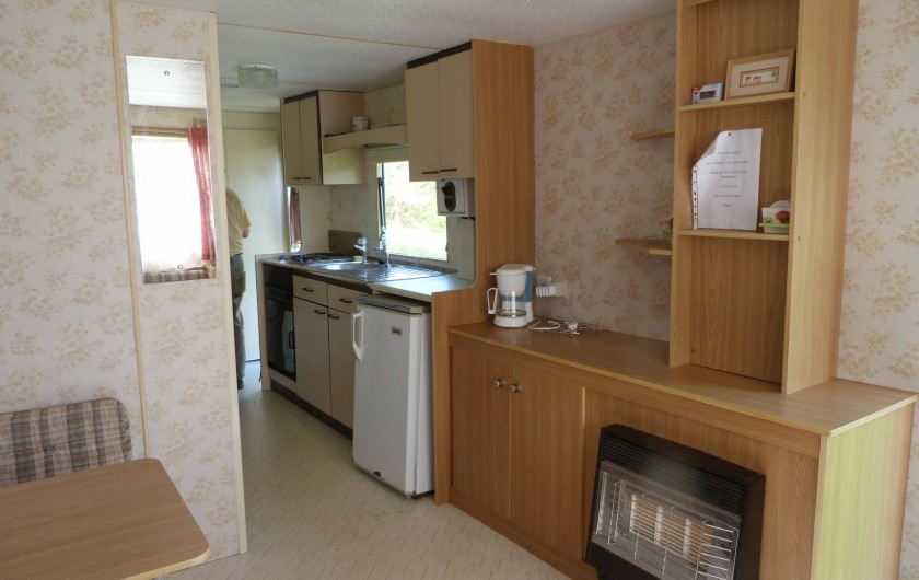 Location de vacances - Bungalow - Mobilhome à Villefranche-de-Rouergue - intérieur d'un des mobil home