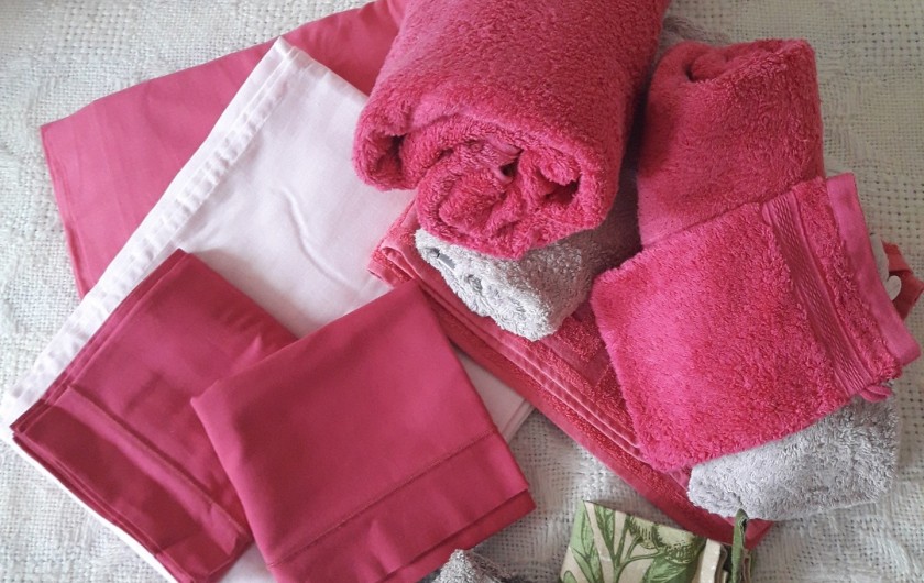 Location de vacances - Maison - Villa à Istres - le linge de lit ,toilette et cuisine