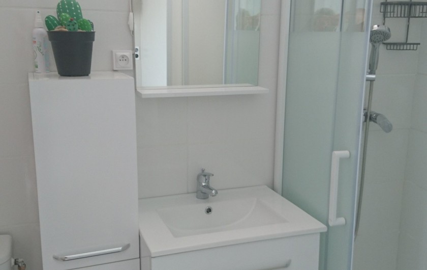 Location de vacances - Maison - Villa à Istres - la salle d'eau