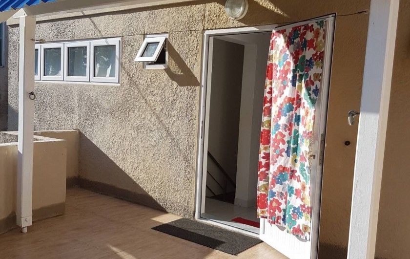Location de vacances - Maison - Villa à Grand Baie - Terrasse arrière au 1er étage-Etendage pour le linge