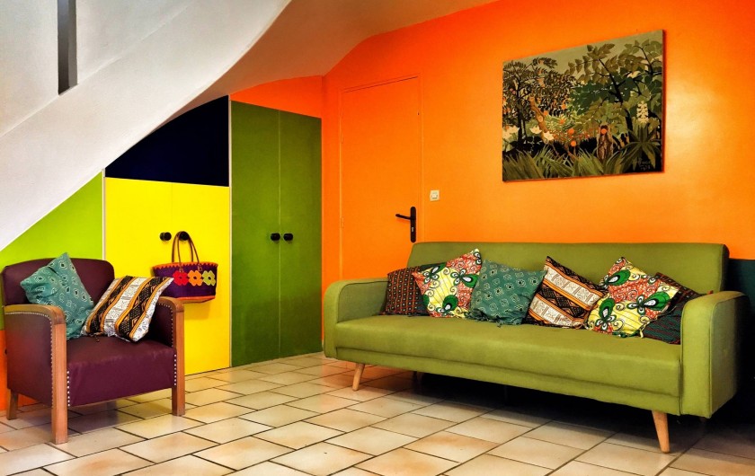 Location de vacances - Gîte à Vicq-sur-Gartempe - Coin salon avec canape convertible