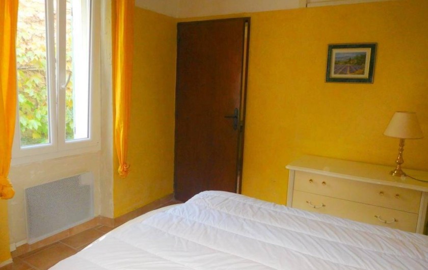 Location de vacances - Maison - Villa à Correns - La chambre du premier étage
