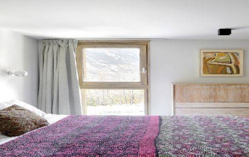 Location de vacances - Chalet à Saint-Martin-de-Belleville - Détail sur une chambre double.