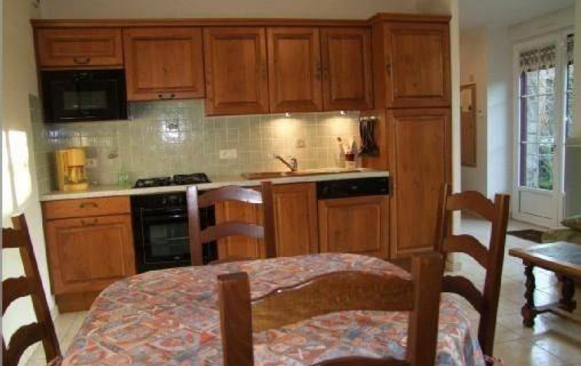Location de vacances - Gîte à Pleudihen-sur-Rance - cuisine