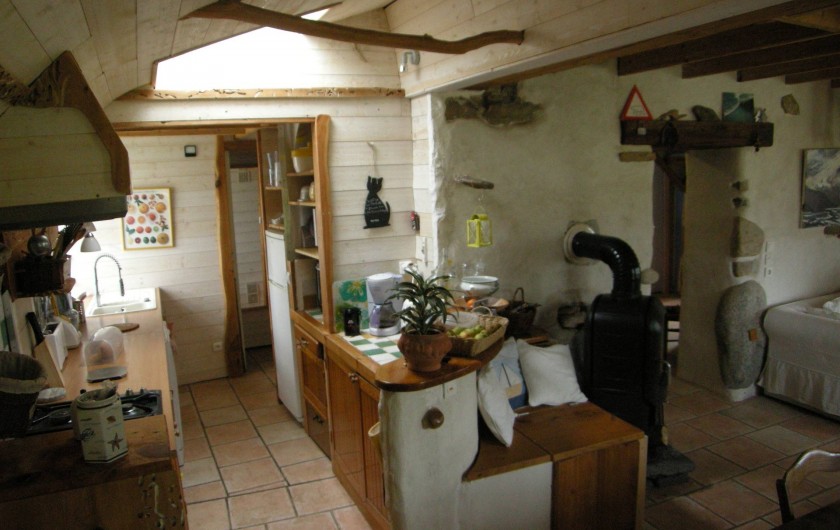 Location de vacances - Villa à Portsall - Cuisine à l'américaine, toute équipée de 2015