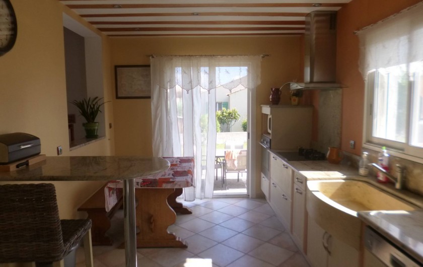 Location de vacances - Villa à Saint-Côme-et-Maruéjols - La cuisine 2.......