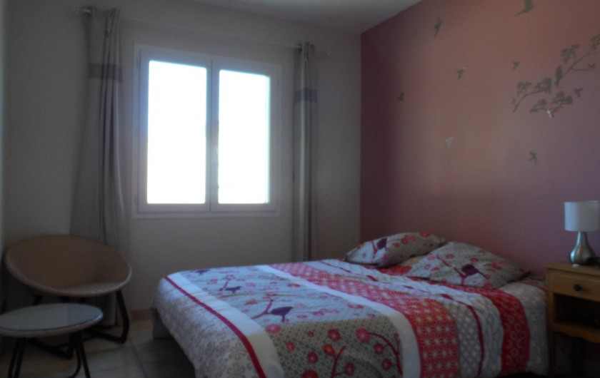 Location de vacances - Villa à Saint-Côme-et-Maruéjols - La chambre aux oiseaux.......
