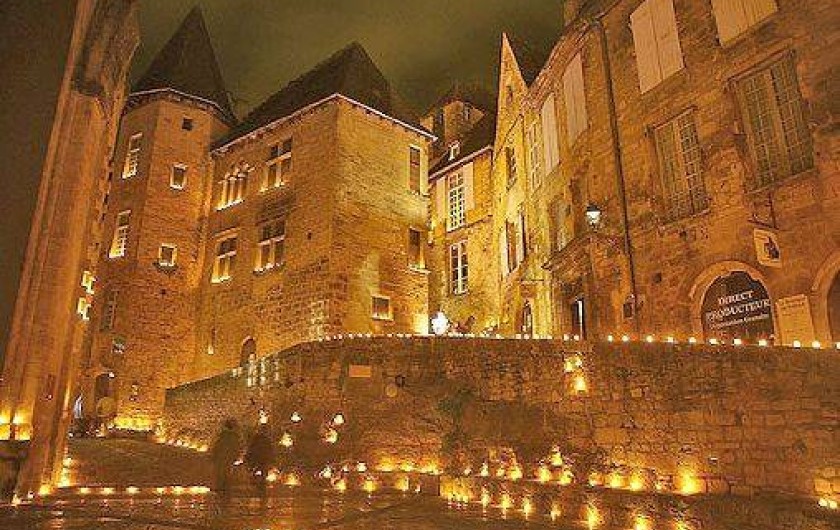 Location de vacances - Villa à Simeyrols - à 10 mn de Sarlat, éclairé à la bougies pdt les  journées du patrimoine