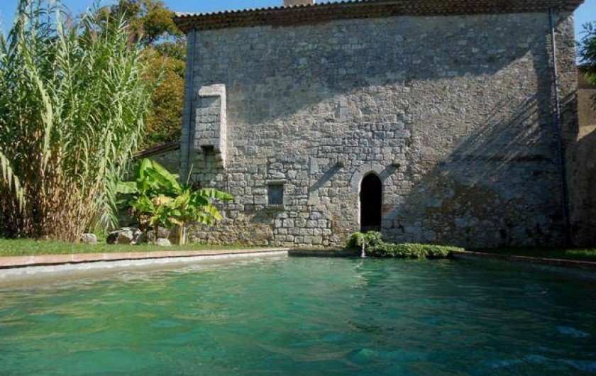 Location de vacances - Gîte à Lectoure - La piscine 12mX4m au pied du moulin médiéval