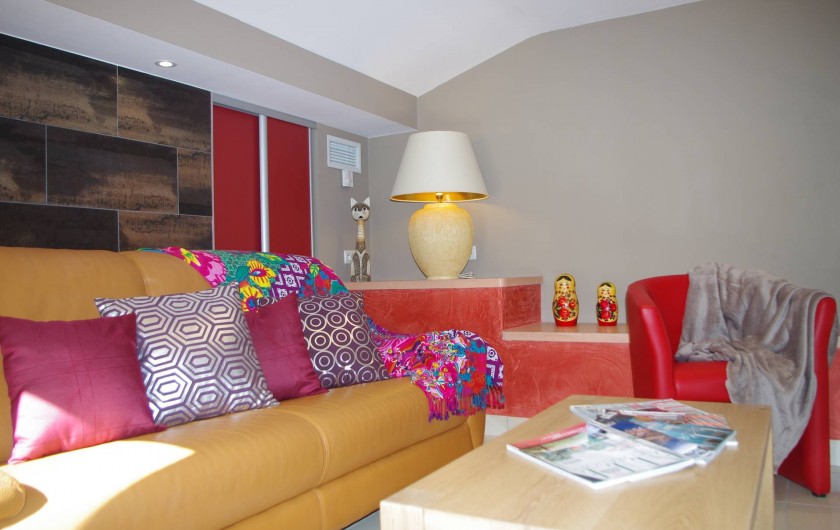 Location de vacances - Gîte à Cerbère - Mezzanine avec salon détente