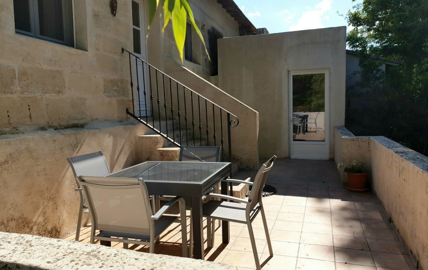 Location de vacances - Gîte à Arles - Terrasse