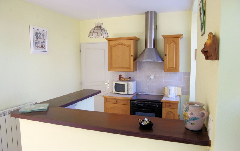 Location de vacances - Gîte à Faycelles - Cuisine américaine du gîte 70 m²