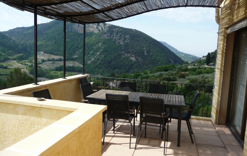 Location de vacances - Gîte à Aubres - Grande terrasse
