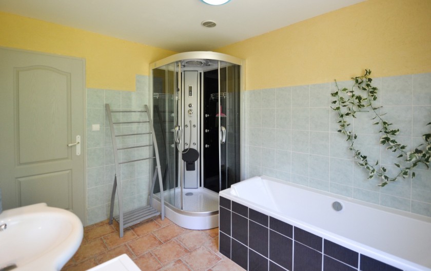 Location de vacances - Villa à Saint-Martin-d'Ardèche - 1 salle de bains