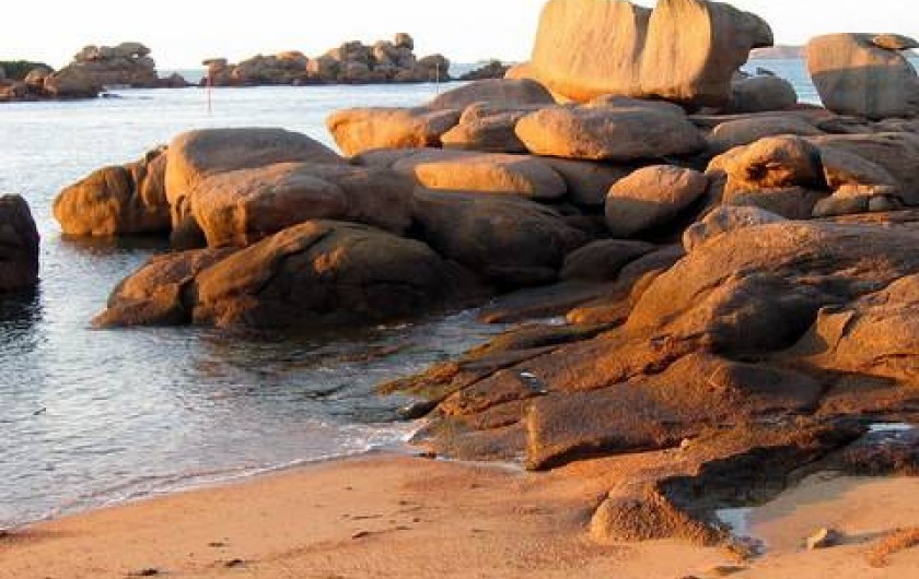 Location de vacances - Gîte à Perros-Guirec - plage à 2 pas -  location de vacances perros guirec ploumanach