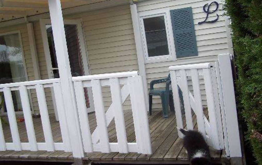 Location de vacances - Bungalow - Mobilhome à Saint-Denis-d'Oléron - Terrasse avec portillon