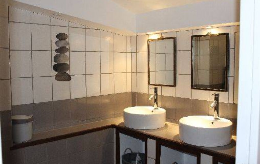 Location de vacances - Villa à Aubenas - Salle de Bain 1er étage
