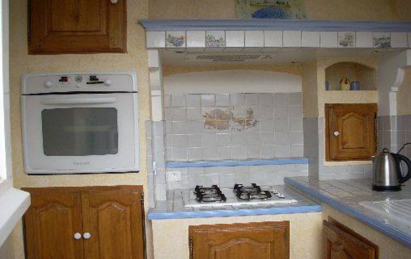 Location de vacances - Villa à Aubenas - arrière cuisine