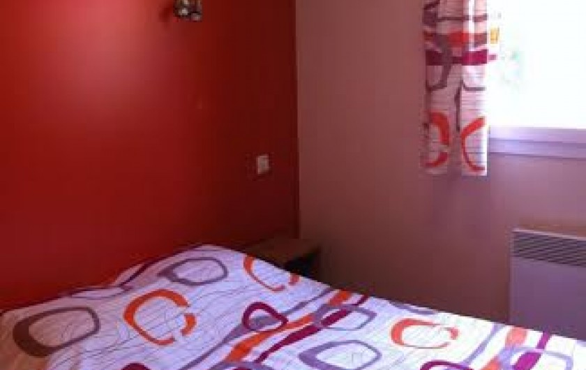Location de vacances - Chalet à Parentis-en-Born - chambre 1