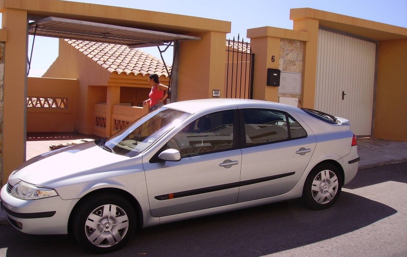 Location de vacances - Maison - Villa à Torrox Costa - 1 place de parking devant la maison et garage privé.