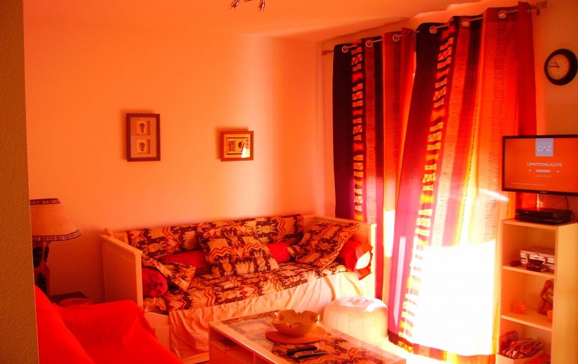 Location de vacances - Maison - Villa à Torrox Costa - Salon avec accès sur le balcon