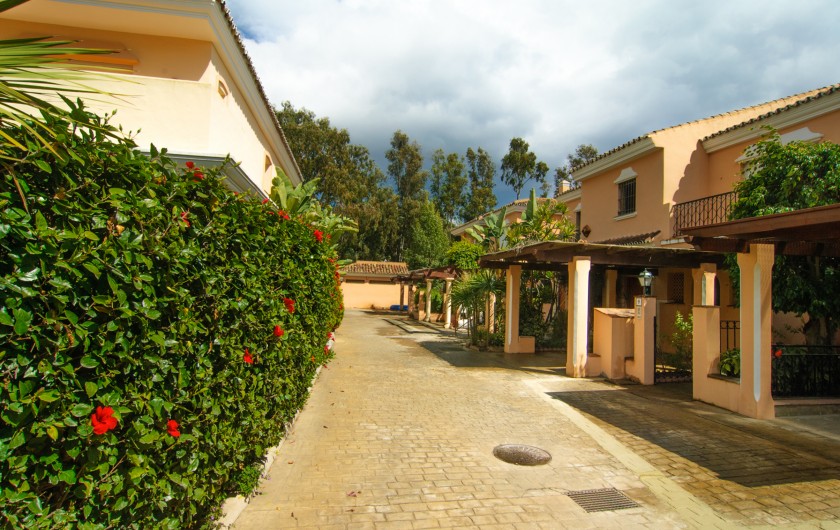 Location de vacances - Maison - Villa à Estepona - Urbanisation privée Venalmar avec 30 maisons de ville