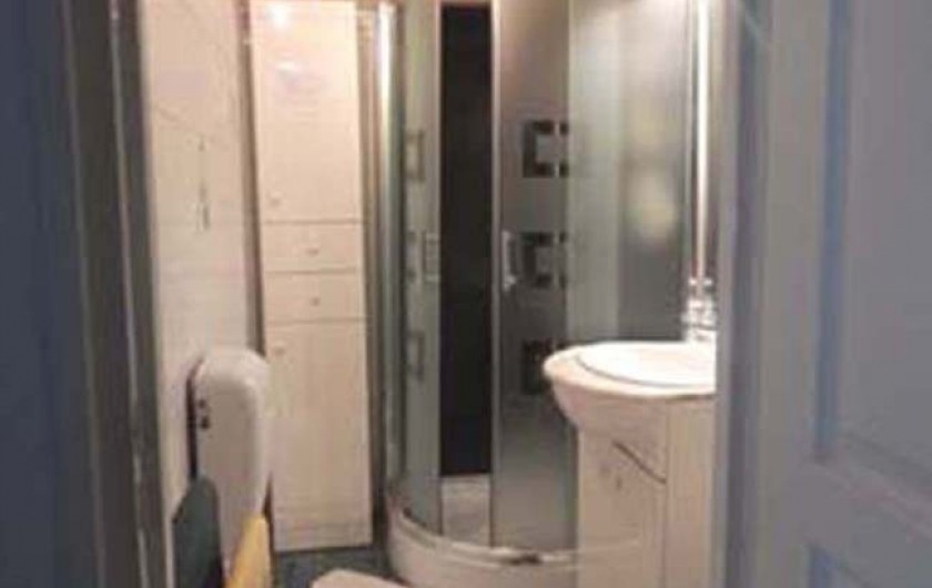 Location de vacances - Gîte à Meyras - Salle d'eau