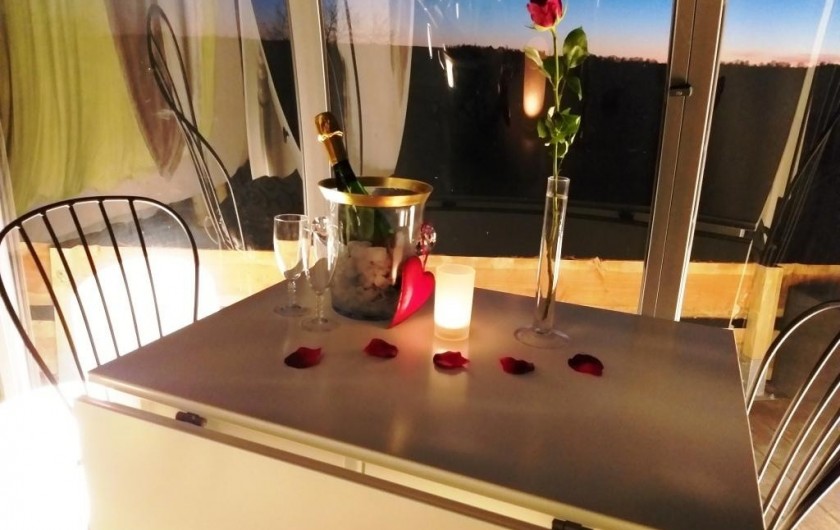 Location de vacances - Insolite à Labastide-de-Penne - Ambiance romantique