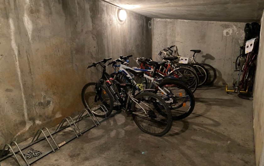 Location de vacances - Studio à Nantes - Local à vélos sécurisé en sous sol