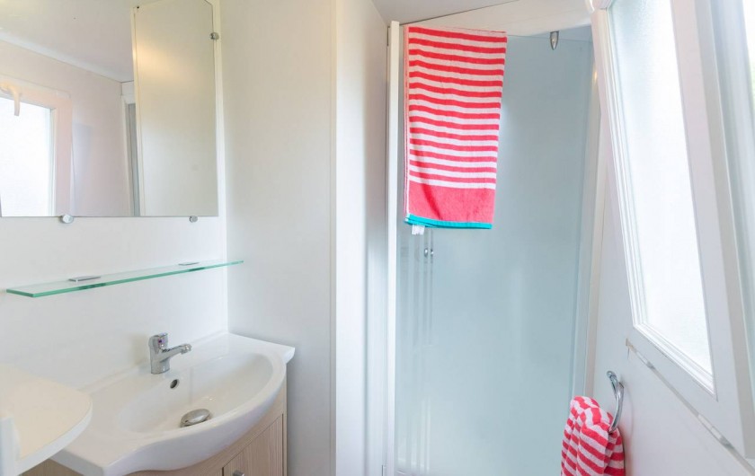 Location de vacances - Camping à Guérande - Mobil-home 2 chambres 1 salle de bains