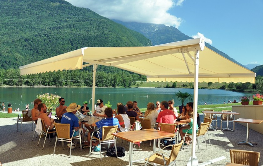 Location de vacances - Chalet à Saint-Georges-d'Hurtières - La terrasse du Café Gourmand