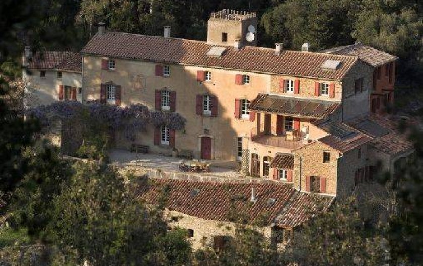 Location de vacances - Gîte à Vieussan - la grande maison pour vos réunions de familles/séminaire/cousinades