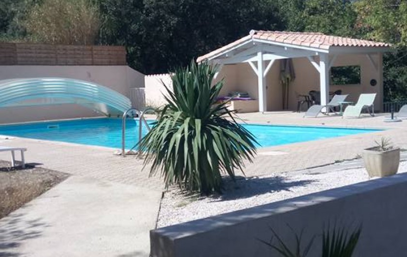 Location de vacances - Hôtel - Auberge à Saint-Paul-de-Fenouillet - la piscine