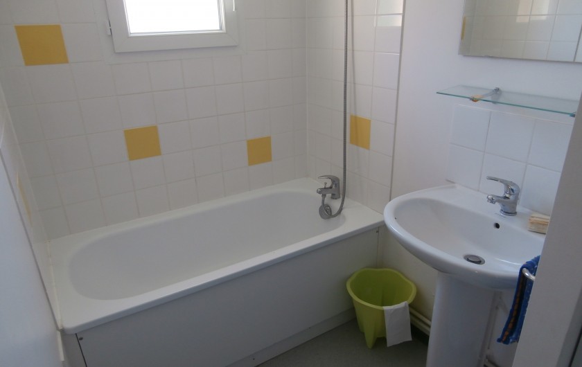 Location de vacances - Chalet à Saint-Geniez-d'Olt - Salle de bain