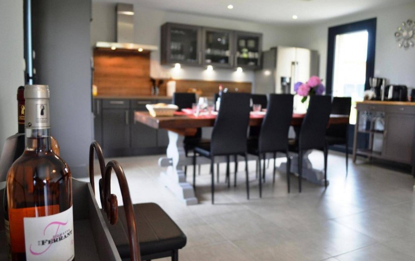 Location de vacances - Gîte à Esclottes - Salle à manger gîte "Rouge"