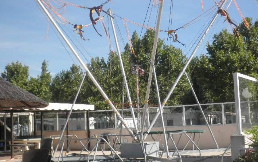 Location de vacances - Camping à Vias - Trampoline.