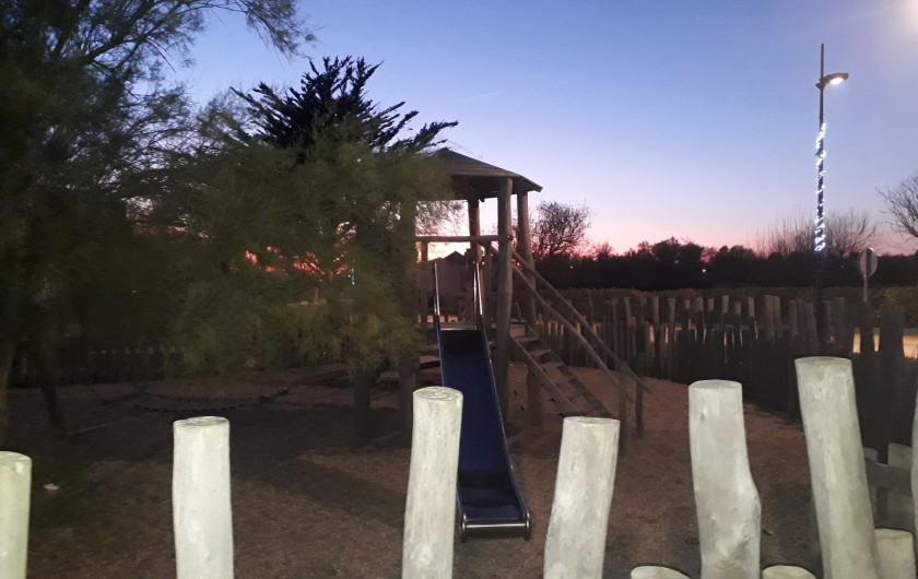 Location de vacances - Villa à Manhattan - Jeux pour enfant à 200m