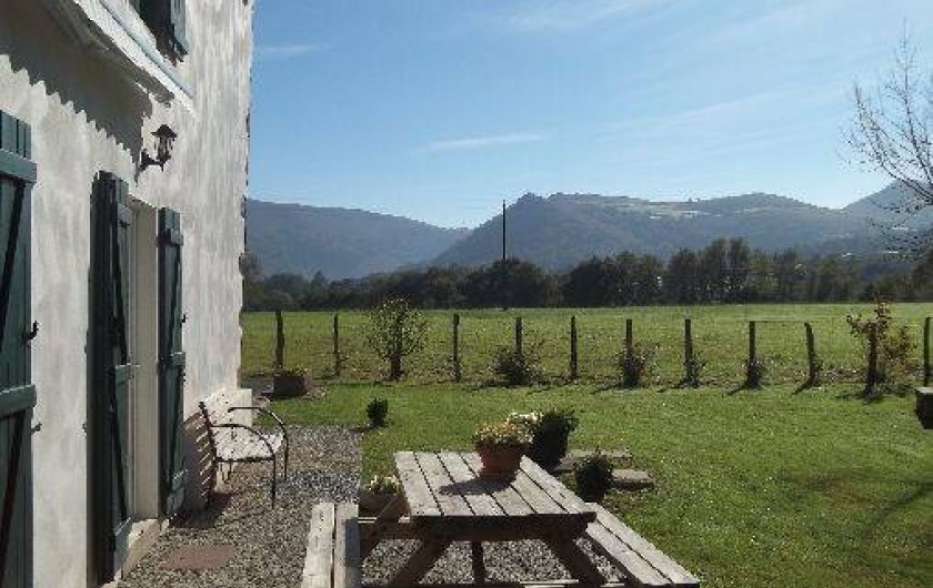 Location de vacances - Villa à Bidarray - terrasse avec magnifique paysage